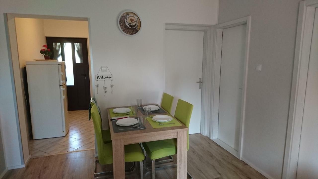 Ela Cres Apartamento Exterior foto