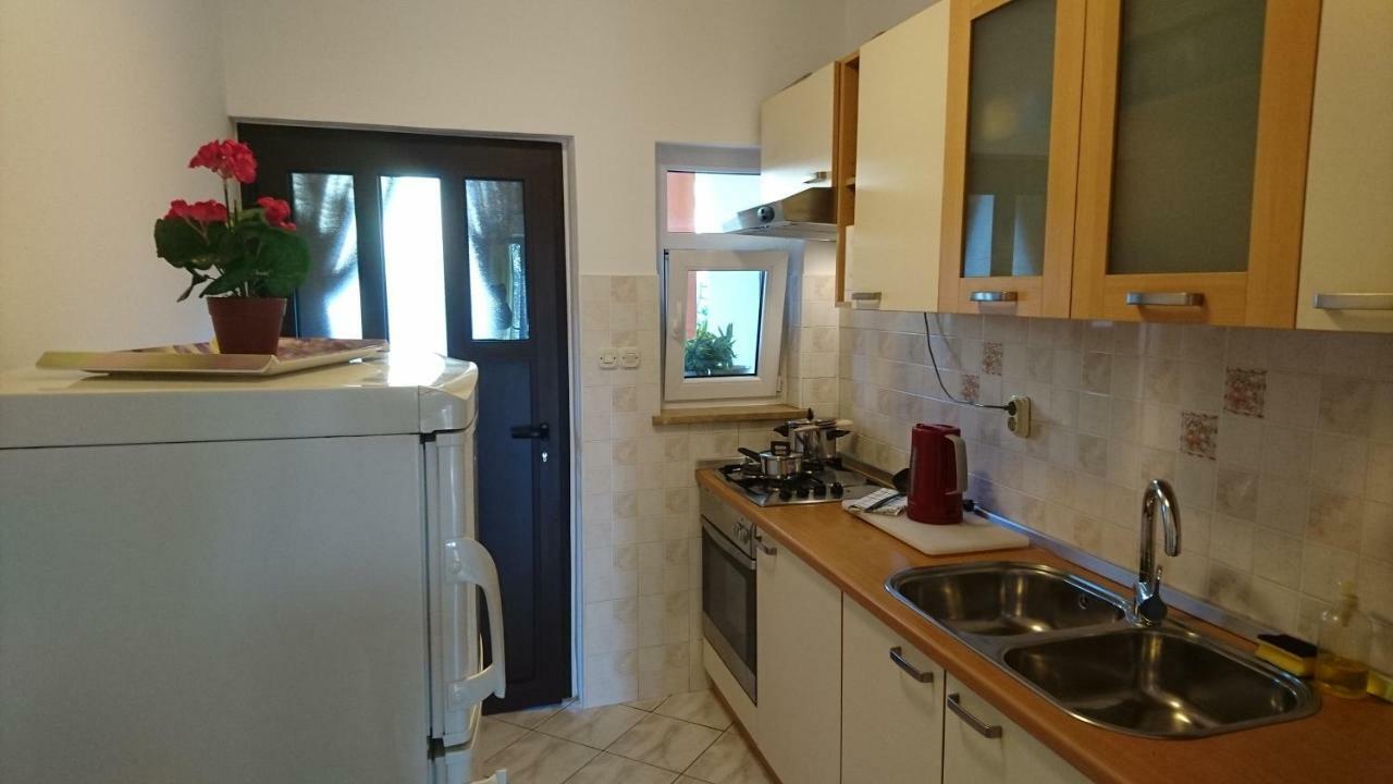Ela Cres Apartamento Exterior foto